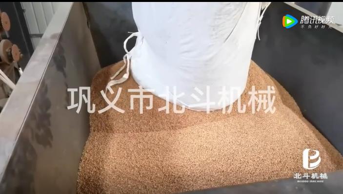 生物质滚筒炭化炉有效提高农业资源的利用率