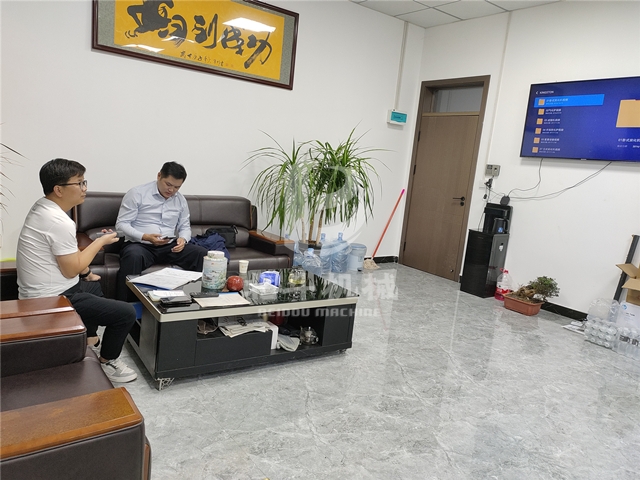 苏州客户考察稻壳炭化炉,北斗机械等你解锁精彩！