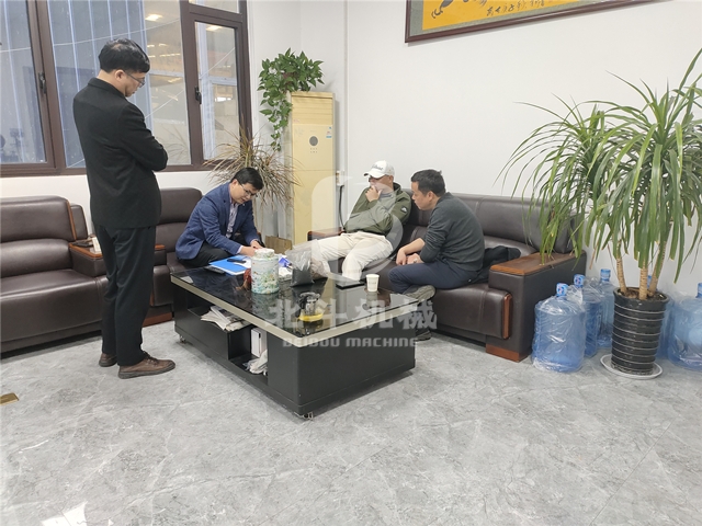 北斗机械的餐厨垃圾炭化炉成为客户的优先选择